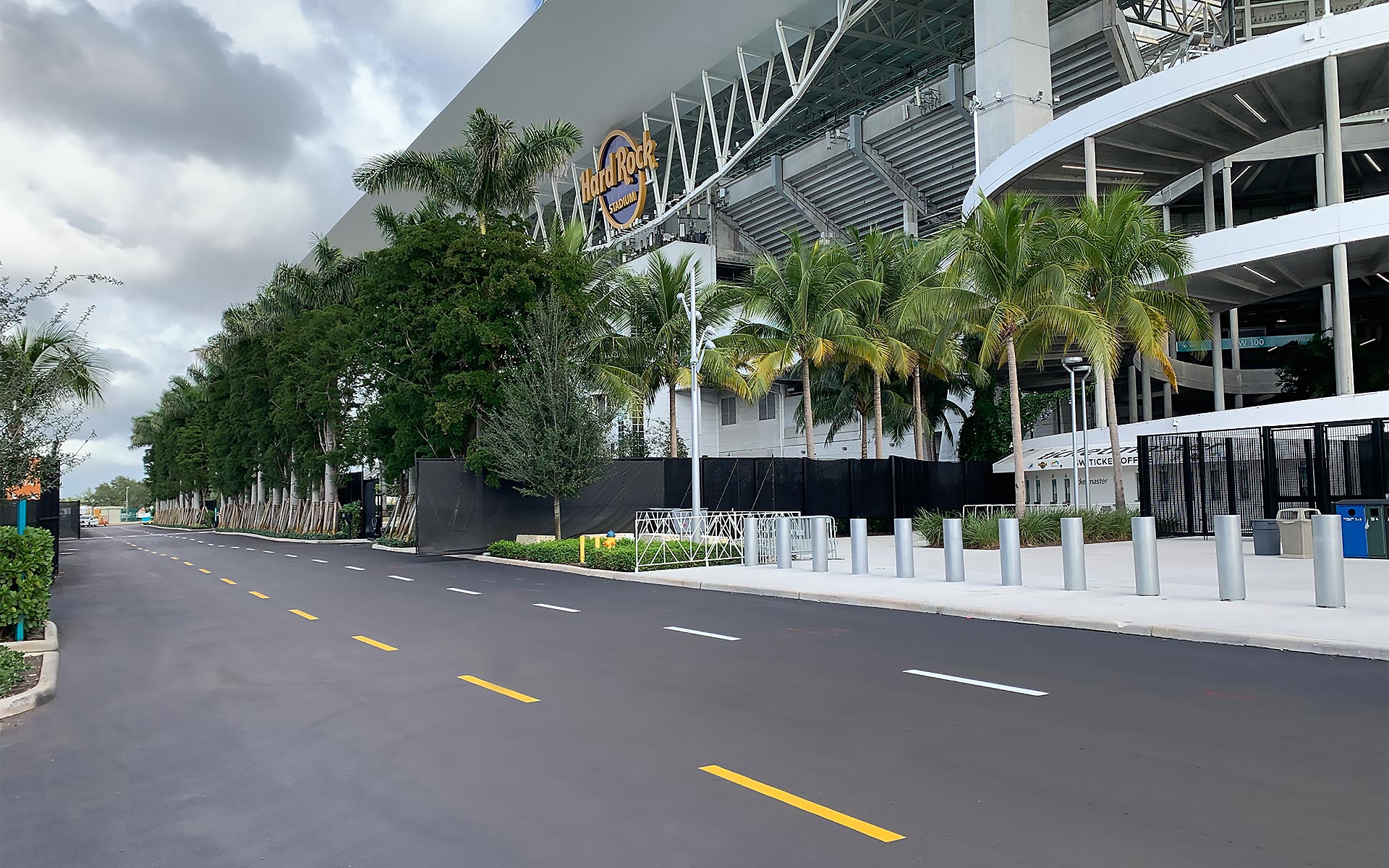 Asphalt Paving Equipment For Superior Paving Services Pls
