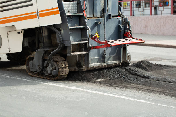 asphalt milling a road